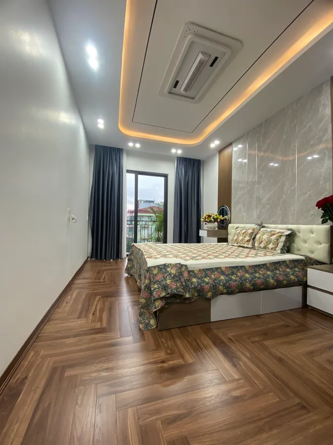 Cần Bán Nhà 6 Tầng Thang Máy Gần Phố Nguyễn Sơn, Ngọc Lâm, Ô tô Đỗ Cửa, 2 Thoáng, Giá 12,3 Tỷ - Ảnh 4